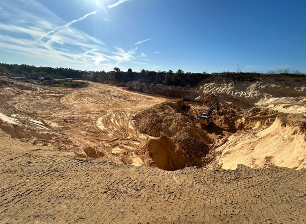 Dirt Mine image